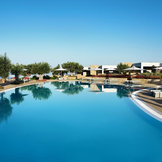 hotel-ikos-olivia