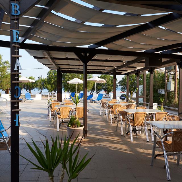 hotel-kalloni-bay