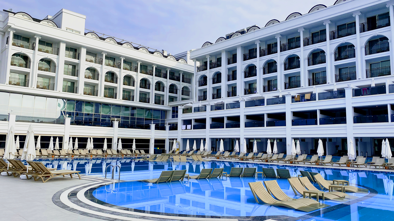 Sunthalia Hotels & Resort 