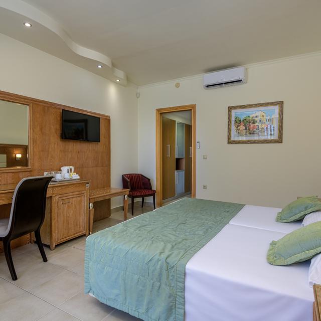 natura-park-village-hotel-spa
