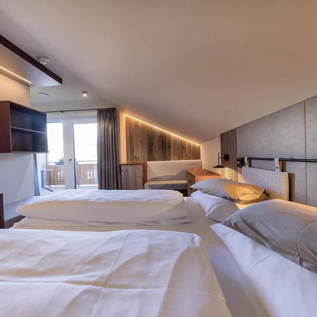 peoples-hotel
