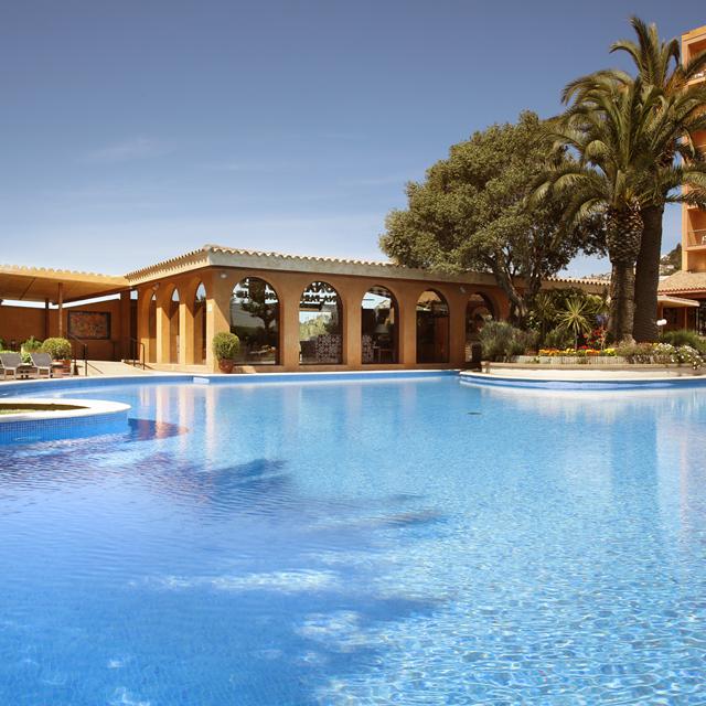luna-club-hotel-yoga-spa