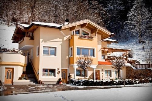 Skivakantie Mayrhofen - Zillertal € 644,- ❖ 8 dagen logies