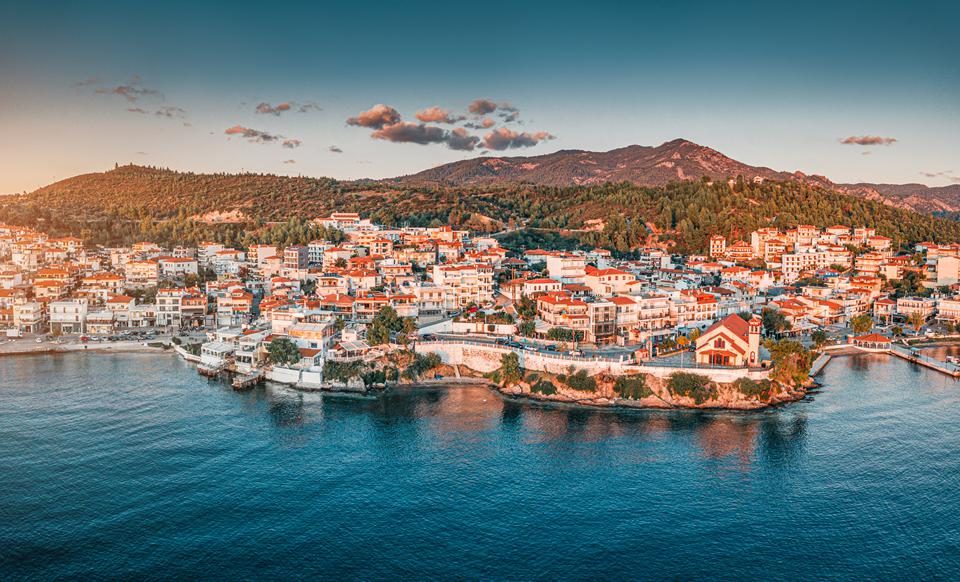 Neos Marmaras - Sithonia Foto: 1 van 13