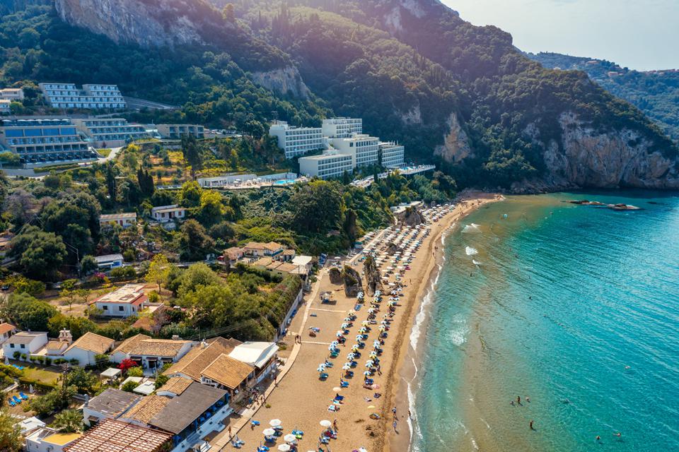 Agios Gordios Foto: 1 van 4
