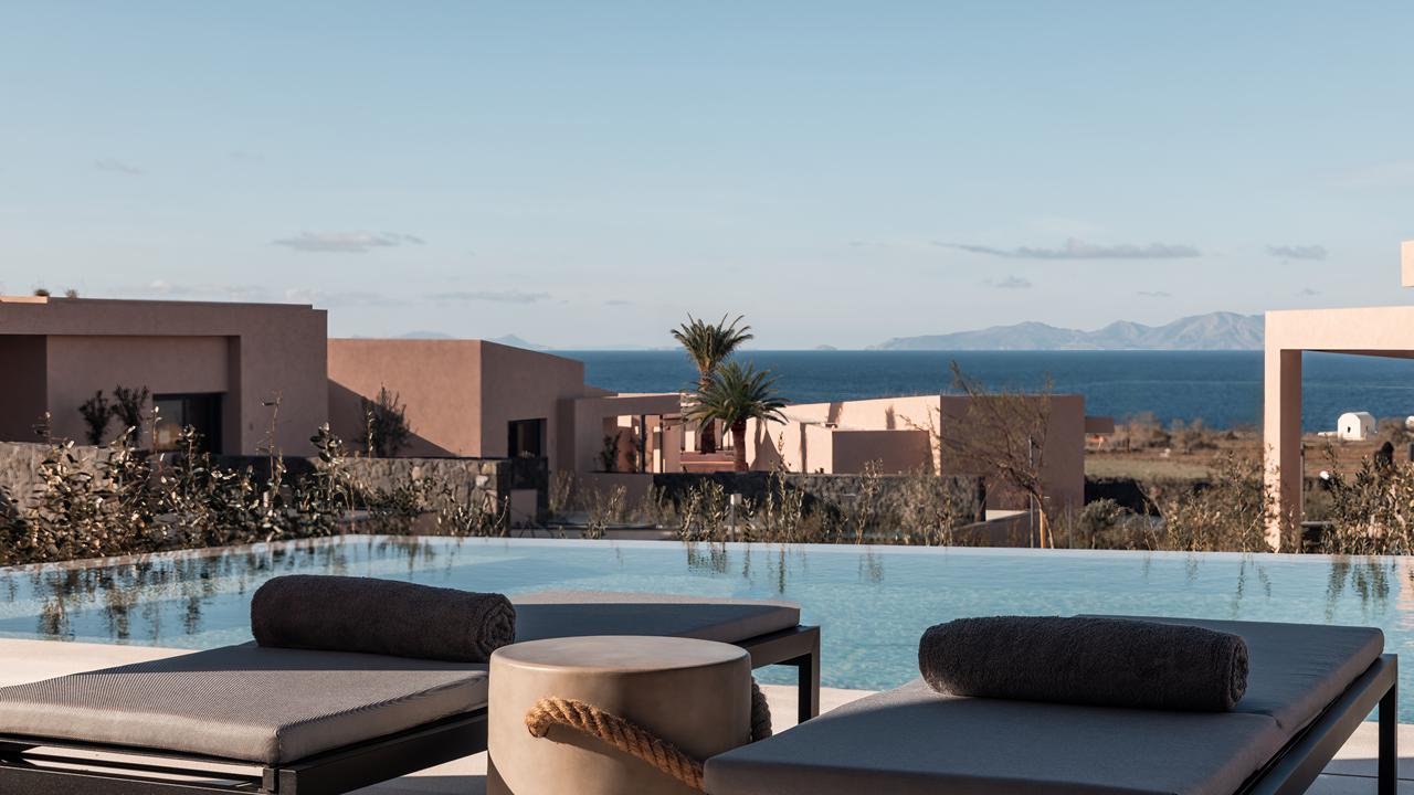 Domes Novos Santorini Autograph Collection