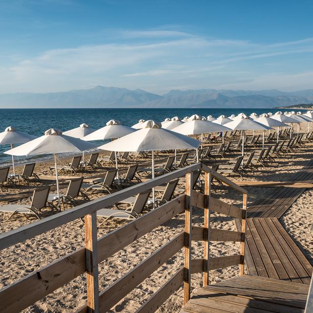 aparthotel-acharavi-beach