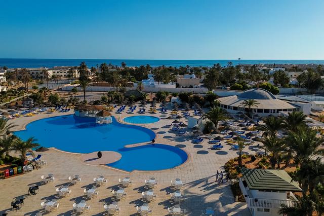 Zon 4* all inclusive Djerba € 622,- ➤ wellness, tennisbaan, zwembaden, animatieteam