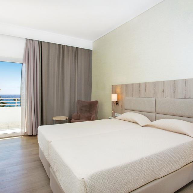 hotel-atlantis-beach-all-inclusive
