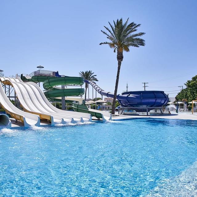 hotel-blue-bay-resort