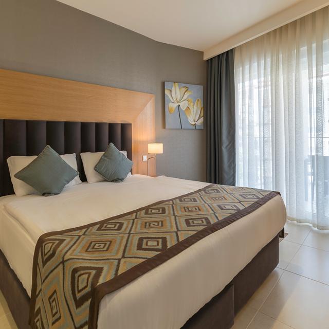 hotel-ramada-suites-by-wyndham-kusadasi