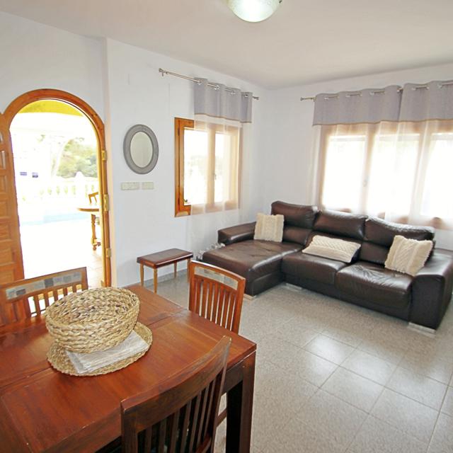 villas-calpe-met-privezwembad-inclusief-huurauto