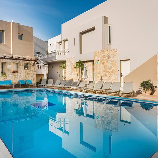 aparthotel-elotis-suites