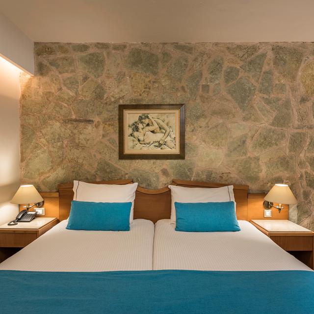 aparthotel-elotis-suites