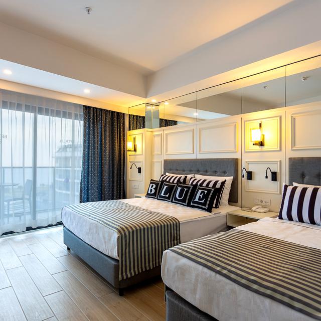 hotel-eftalia-blue