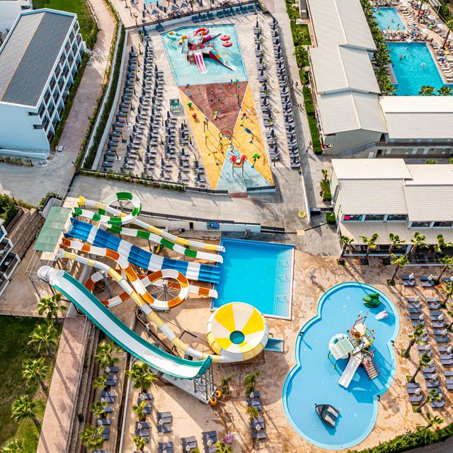 Caretta Paradise Hotel & Waterpark