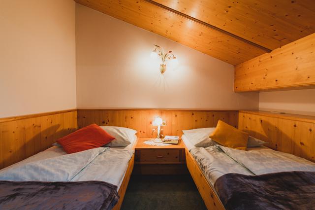 Skiën 3.5* Dienten € 940,- 【eigen vervoer】