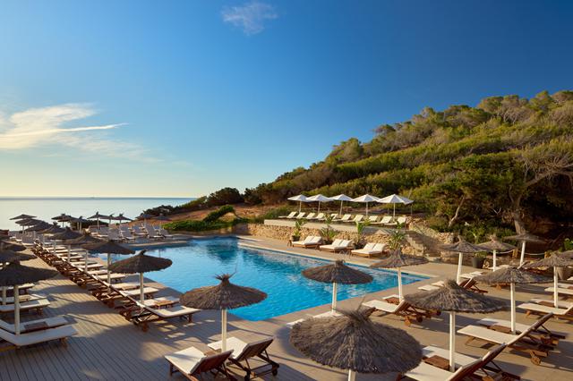 Zonvakantie 4.5* adults only Ibiza € 1003,- | alleen voor volwassenen