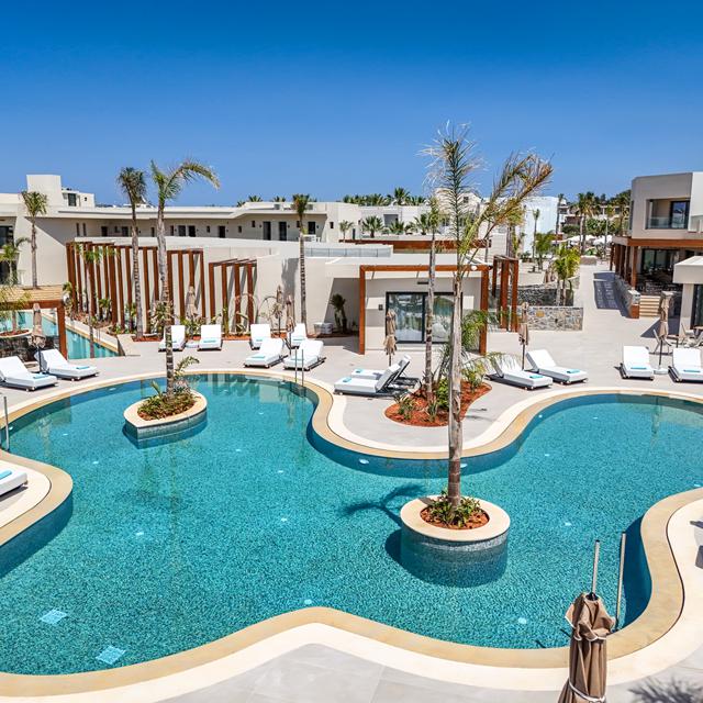 noble-hotel-suites-adults-only