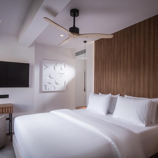 noble-hotel-suites-adults-only