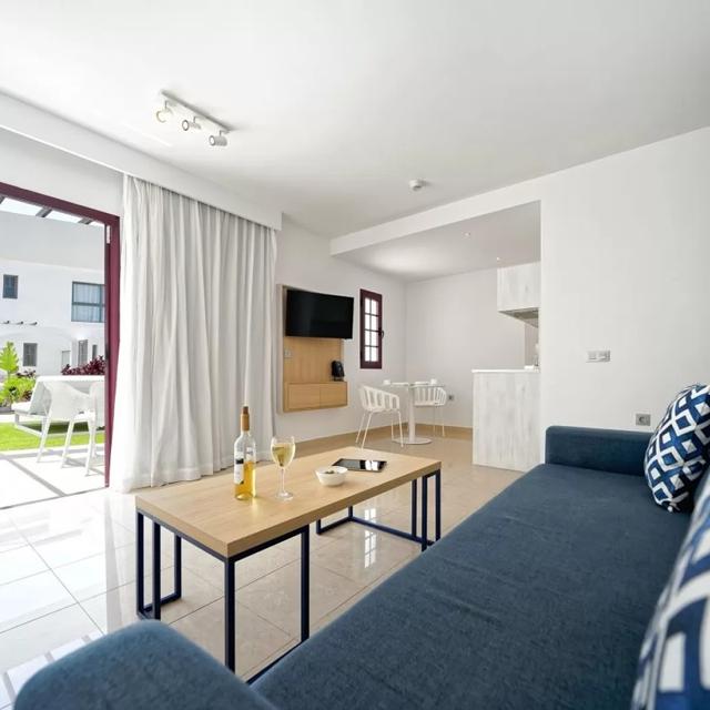 hotel-broncemar-beach