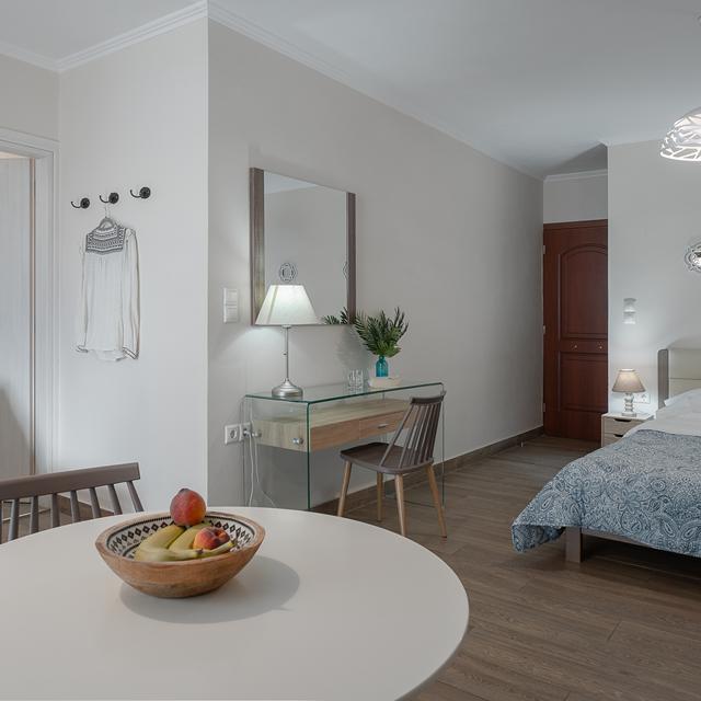 captains-seafront-apartments