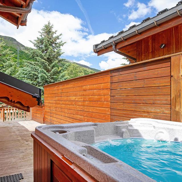 chalet-bettaix-rose
