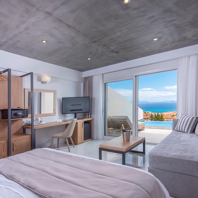 hotel-alia-palace-adults-only