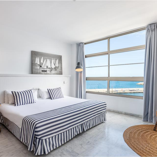 Aparthotel Marina Suites