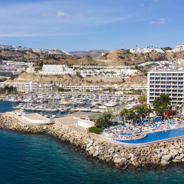 aparthotel-marina-suites