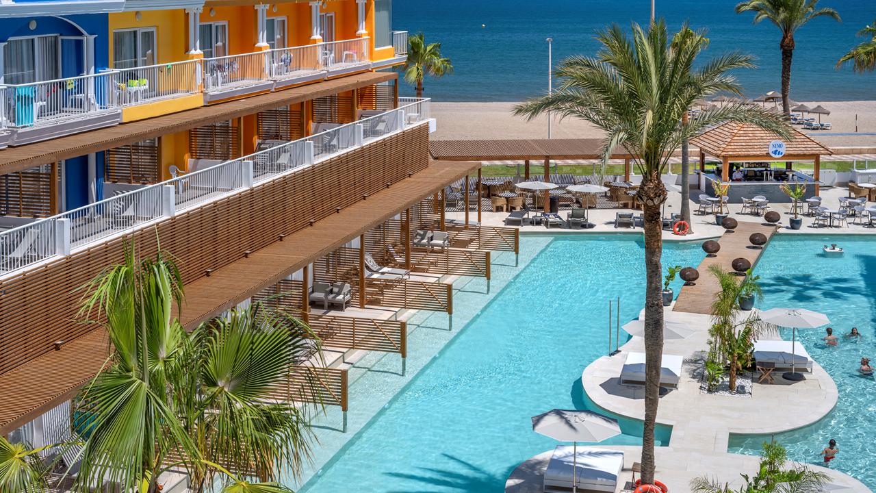 Mediterraneo Bay Hotel and Resort