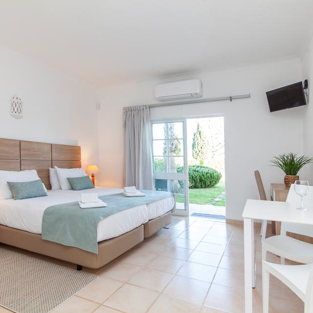 aparthotel-atalaia-sol-inclusief-autohuur