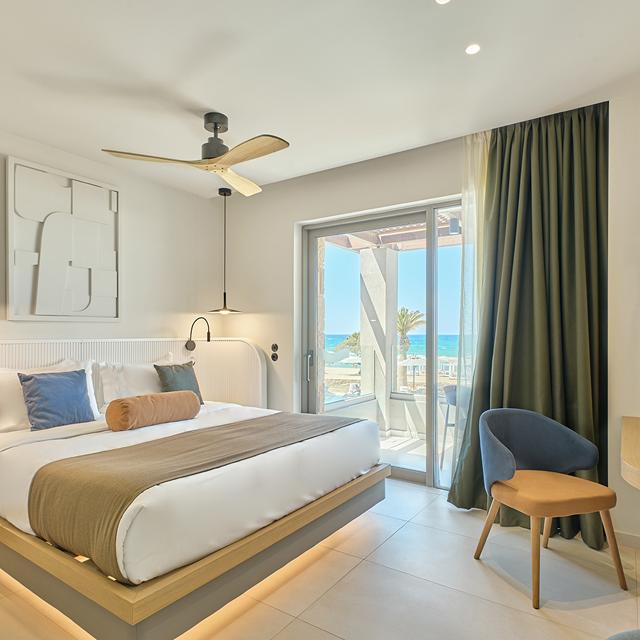 hotel-paralos-kosta-alimia