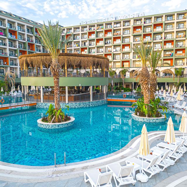 hotel-dream-fun-world