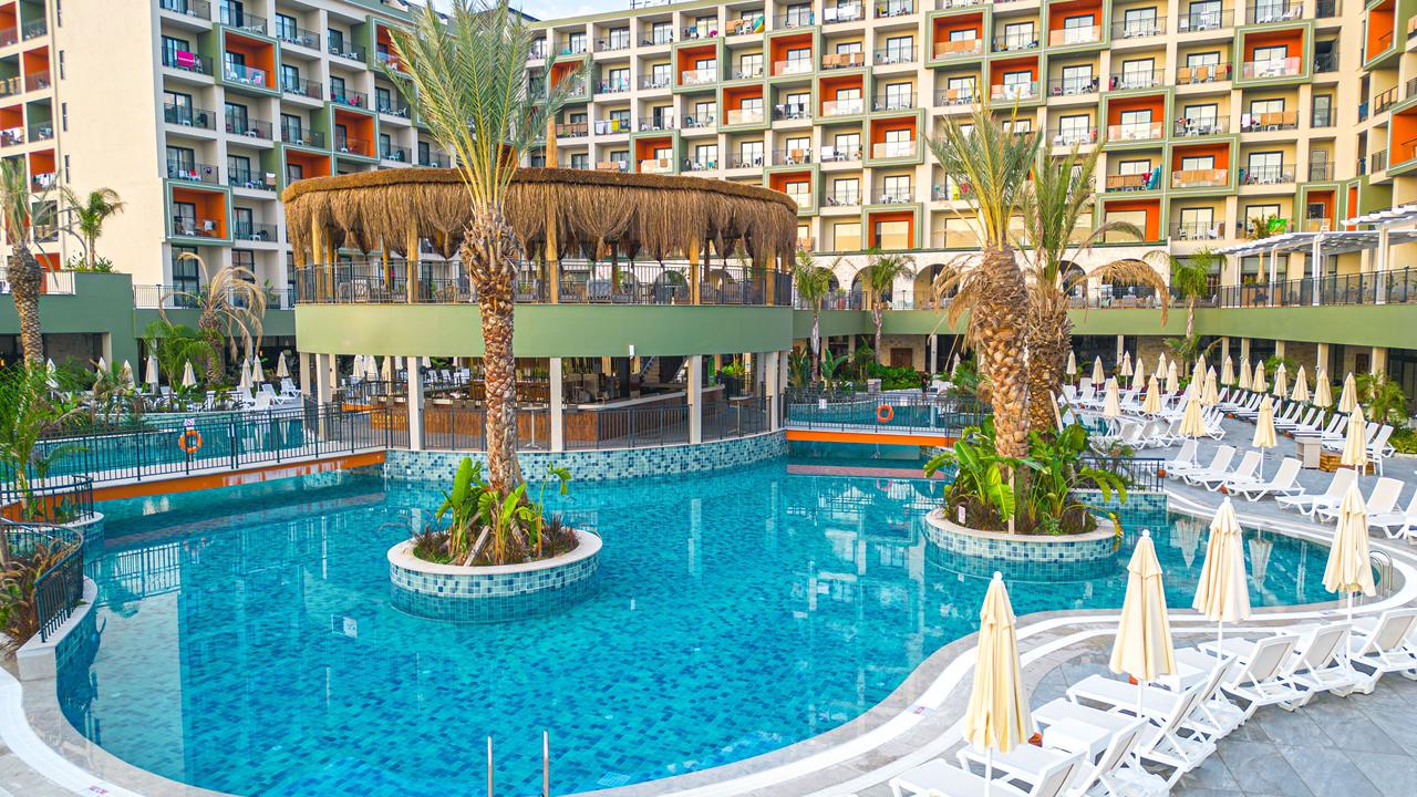 Hotel Dream Fun World