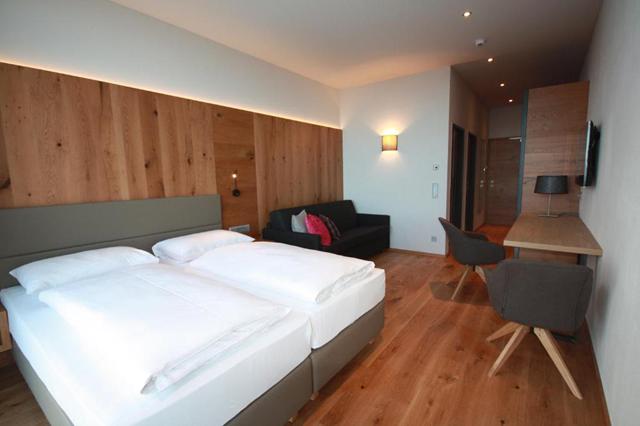 Wintersport 4* Zell am See € 1485,- ▷ eigen vervoer