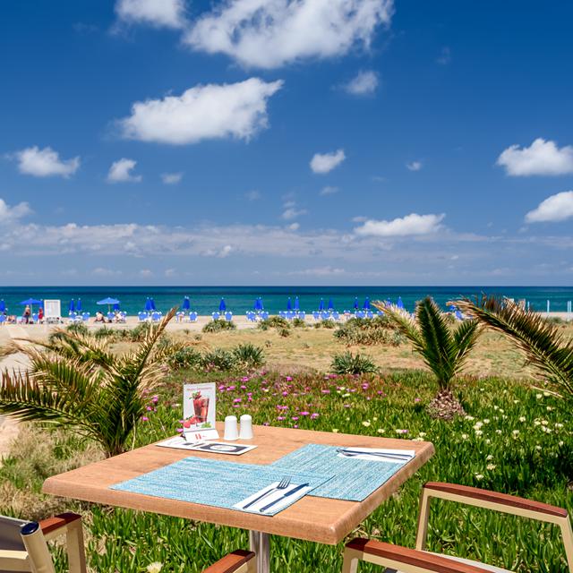 hotel-marinos-beach