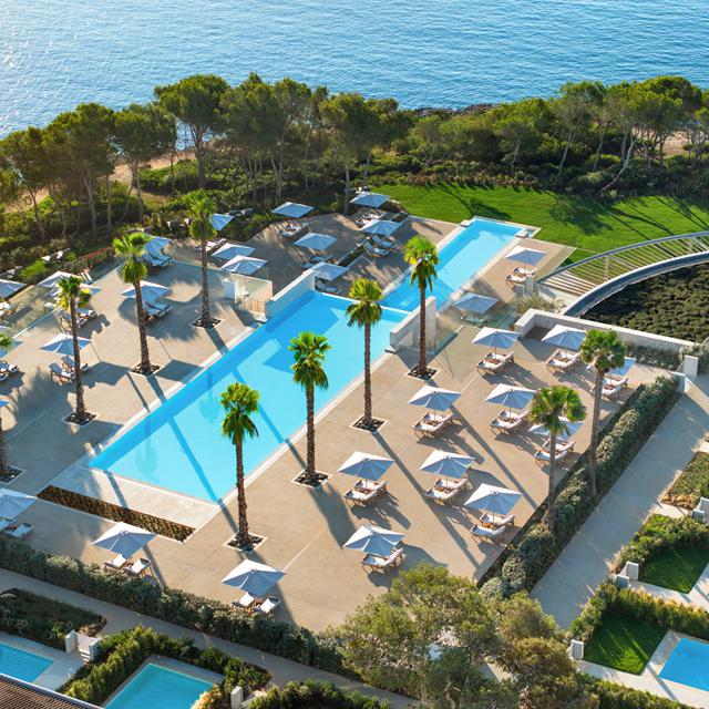 ikos-porto-petro