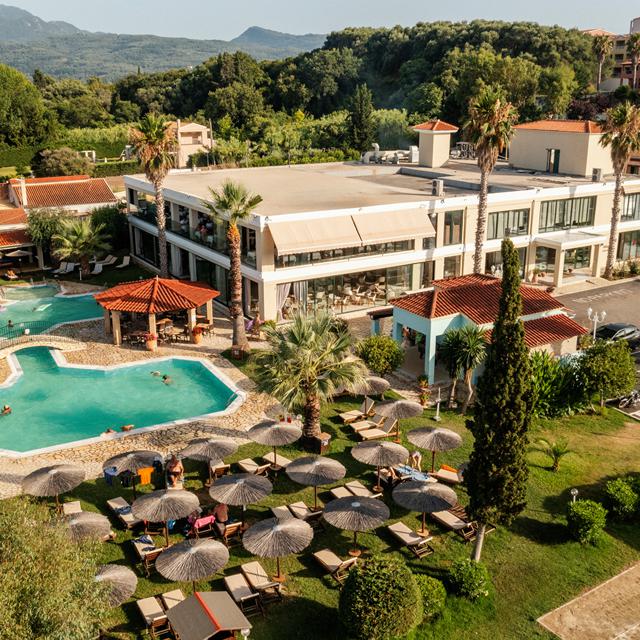 Aparthotel Robolla Beach