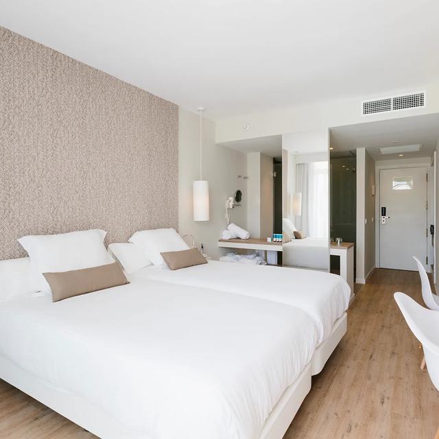 hotel-aluasoul-ibiza-adults-only