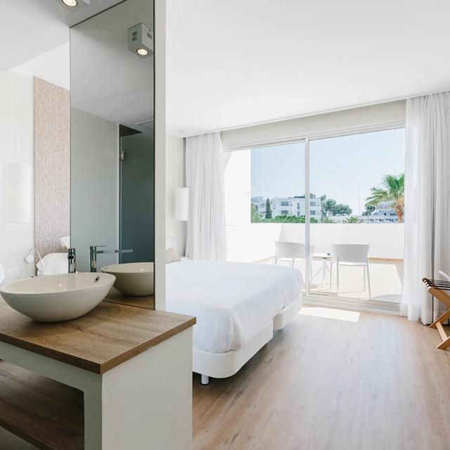 hotel-aluasoul-ibiza-adults-only