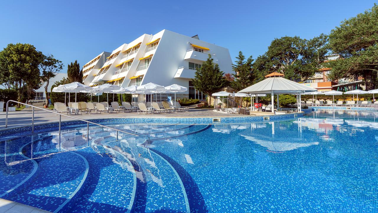 impressie Hotel AluaSun Helios Beach