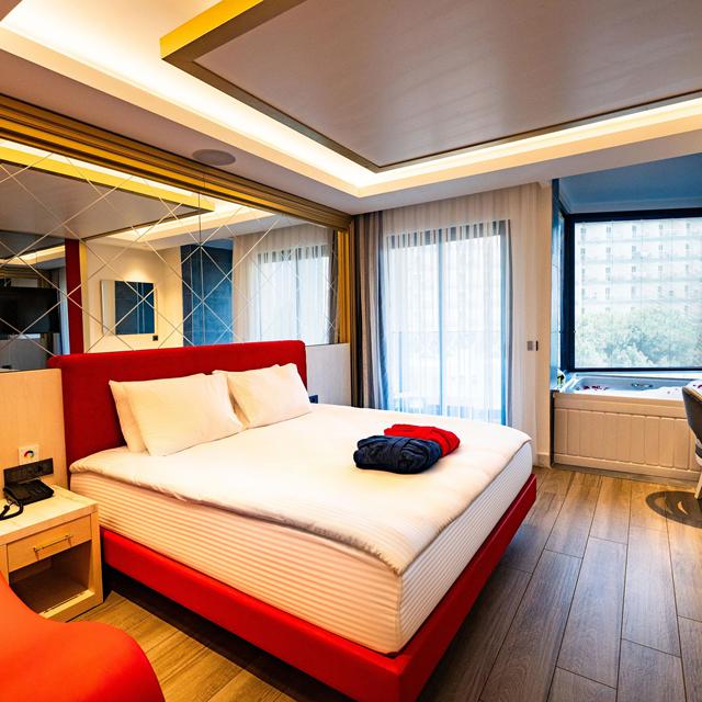 hotel-granada-luxury-red-adults-only