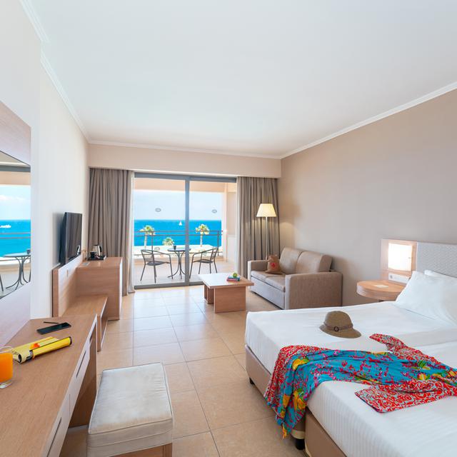 hotel-kresten-royal-euphoria-resort