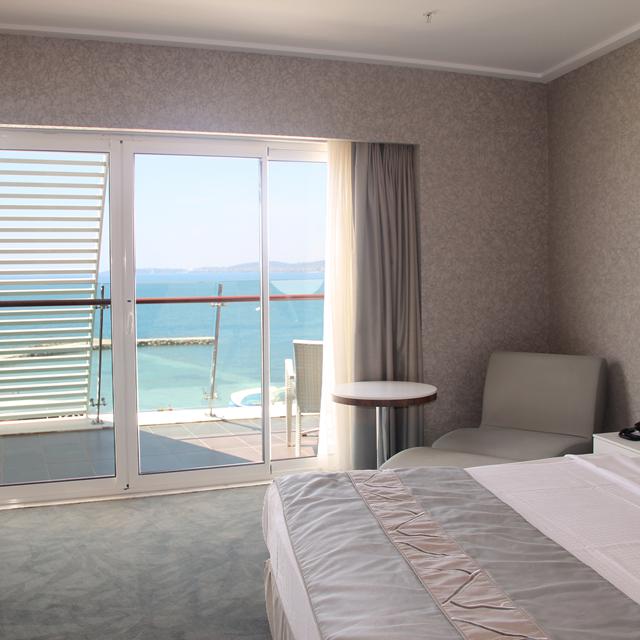 hotel-gold-island-selected
