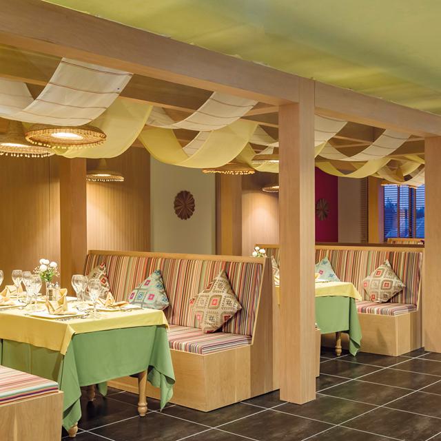 Hotel Royal Taj Mahal