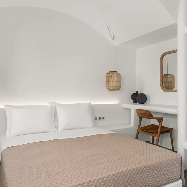 hotel-mr-mrs-white-paros-suites-more
