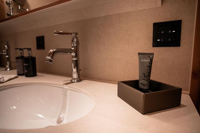 Ontspanning 4* Les Diablerets € 1704,- ❖ wifi, parkeerplaats, kluisje op kamer, zwembad, hond is welkom, sauna, restaurant(s), wellness