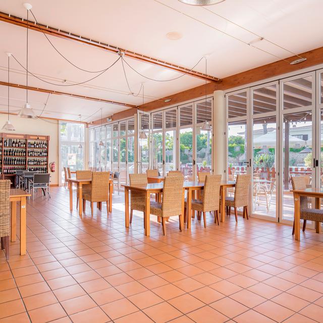 SunPlace Appt Clube Porto Mos Beach Resort