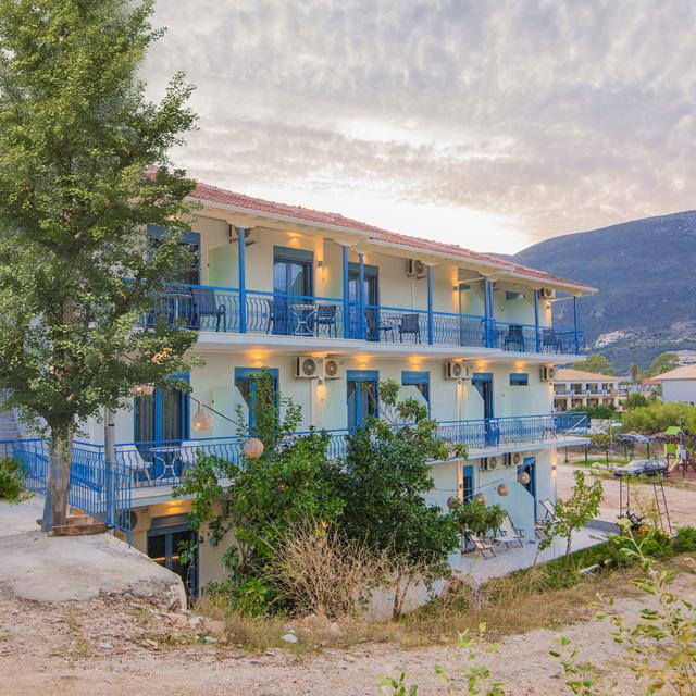 hotel-grand-akrotiri-resort